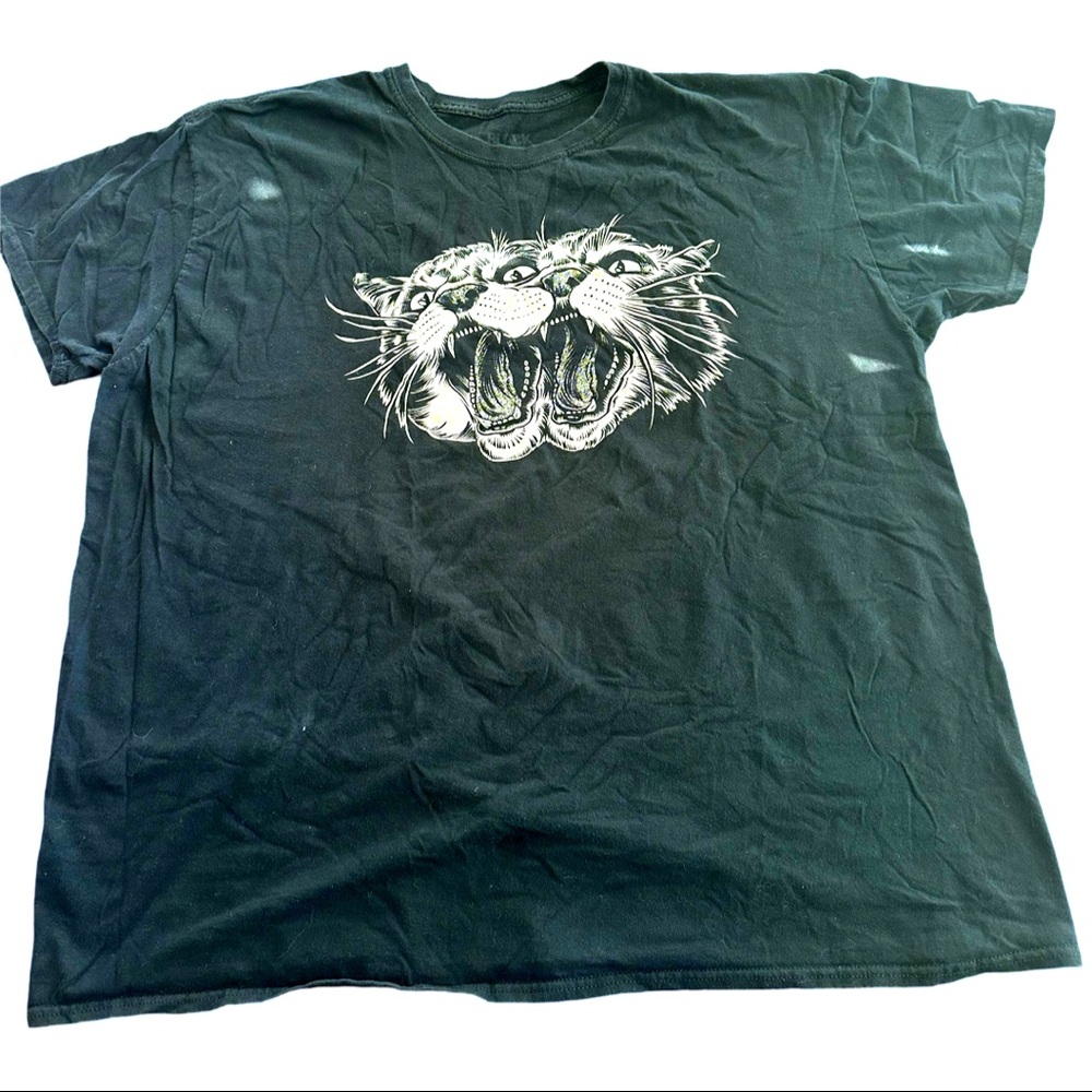 Hissing Cat Tee